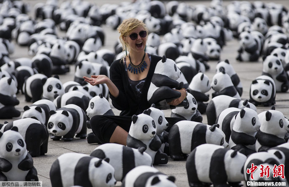 Berlin : 1600 pandas manifestent pour la protection des espèces menacées (2)