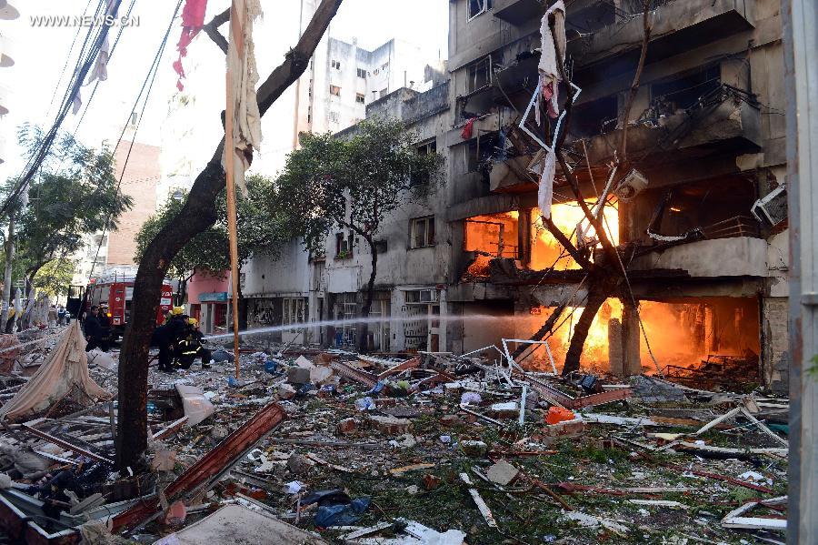 Argentine : au moins neuf morts et 63 blessés dans l'explosion d'une chaudière dans un immeuble  (8)