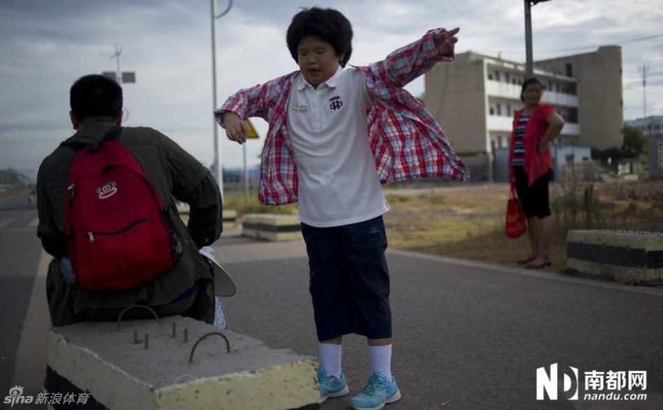 Une fille de 8 ans parcourt 700 km à pieds en 20 jours (16)