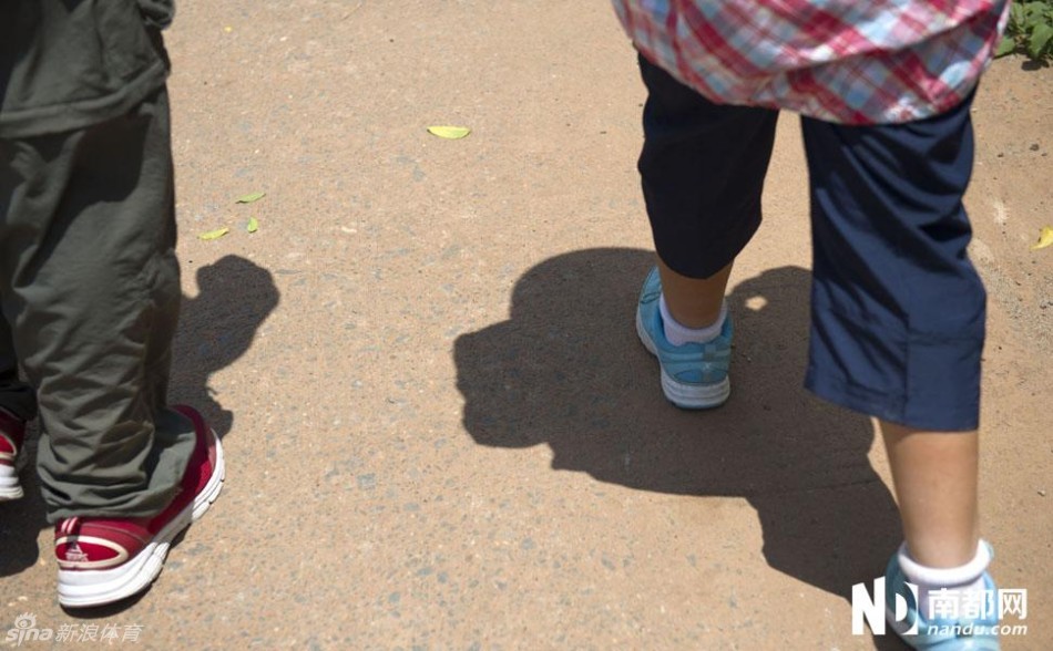 Une fille de 8 ans parcourt 700 km à pieds en 20 jours (11)