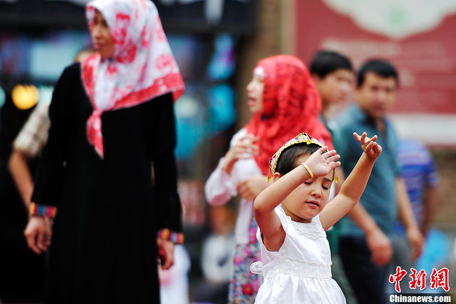 Xinjiang : 13 millions de musulmans célèbrent l'Aïd (3)