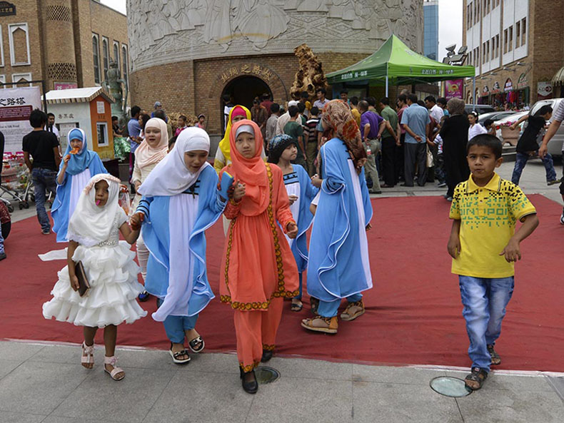 Xinjiang : 13 millions de musulmans célèbrent l'Aïd (2)