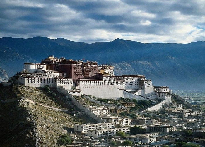 4 Lhassa (Tibet, nord-ouest)