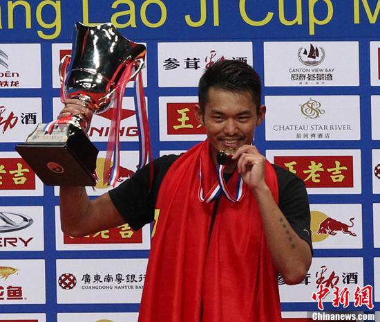 Badminton : Lin Dan sacré pour la 5e fois