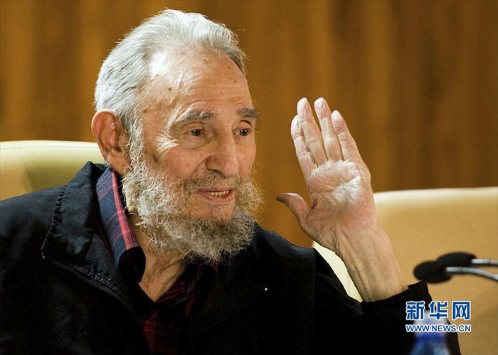 Fidel Castro à Cuba, lors du 21e Salon international du livre, où étaient présents des intellectuels venus de 22 pays (photo du 10 février 2012)Le 13 août, le chef de la révolution cubaine Fidel Castro a fêté son 87e anniversaire. A cette occasion, Cuba a organisé des concerts, des expositions, la publication de livres et autres activités pour commémorer l'anniversaire du dirigeant révolutionnaire (photo fournie par Xinhua)