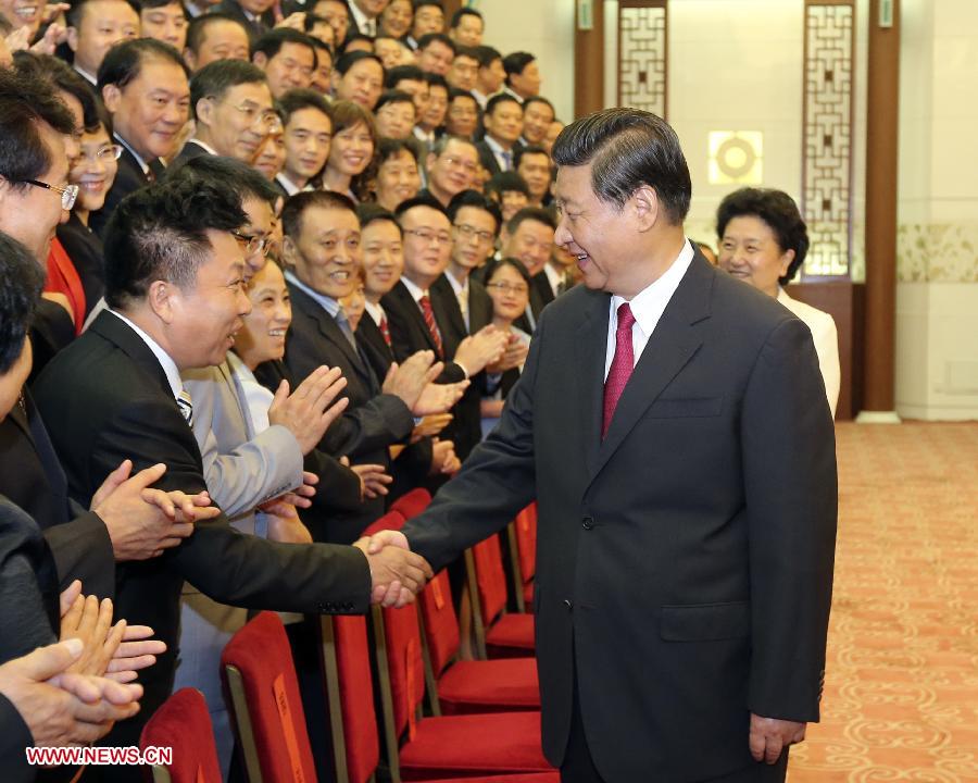Xi Jinping fait l'éloge des travailleurs de l'assistance médicale à l'étranger