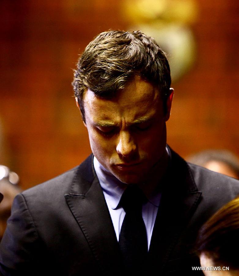 Afrique du Sud: Pistorius sera jugé pour meurtre en mars 2014  (4)