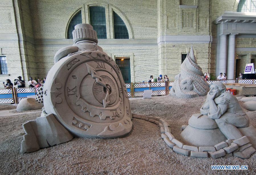 Photos - Concours et exposition de sculpture de sable au Canada (5)