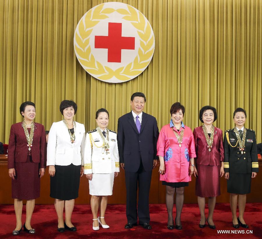 Six infirmières chinoises reçoivent la médaille Florence Nightingale 