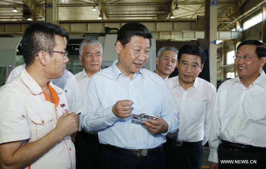 Xi Jinping met l'accent sur l'innovation dans le redressement des anciennes bases industrielles  (5)