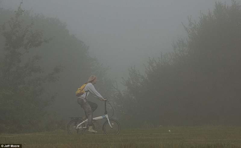 100 voitures prises dans un carambolage géant dû au brouillard en Grande-Bretagne (21)