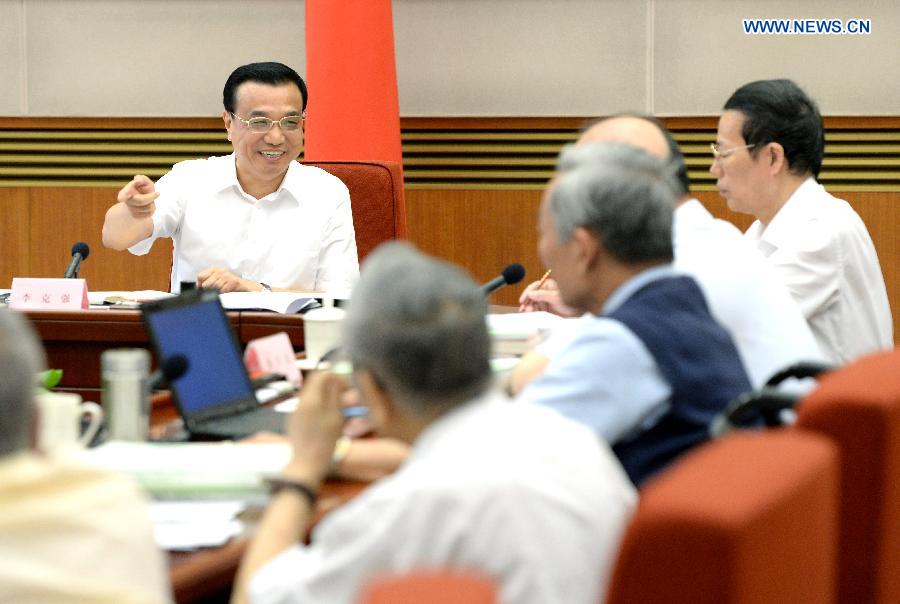 Li Keqiang appelle à des efforts pour relever les défis de l'urbanisation 