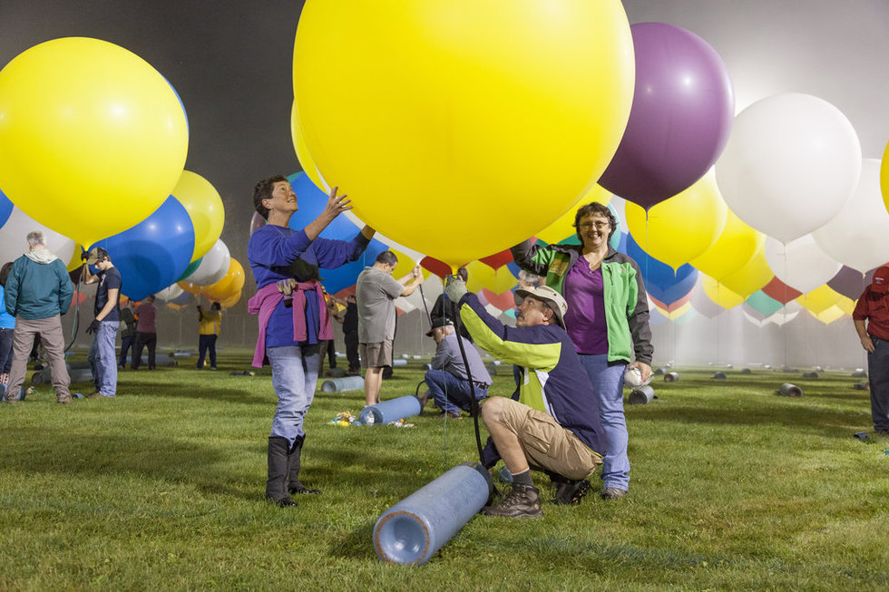 Un Américain traverse l'Atlantique avec 370 ballons (8)