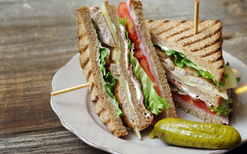 Le sandwich le plus cher du mondeA Berkshire au Royaume-Uni, l'hôtel Cliveden propose depuis 2007 le sandwich le plus cher du monde, le « von Essen Platinum Club sandwich », dont le prix est de 100 livres sterling.