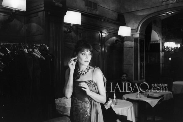 Carla Bruni dans la nouvelle campagne de Bulgari (17)