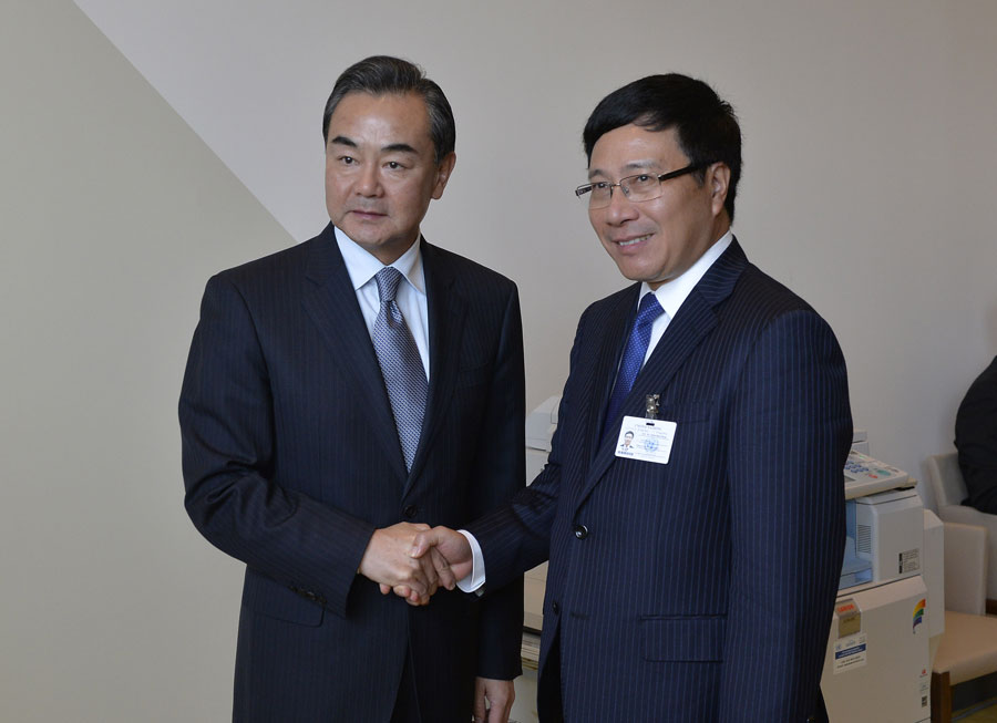 Le ministre chinois des AE appelle à l'amélioration des relations avec le Vietnam