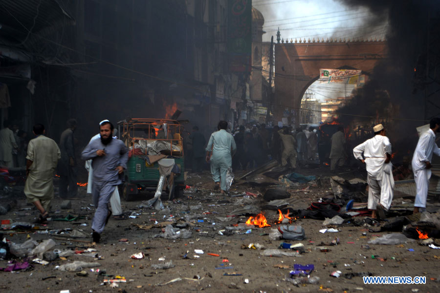 Pakistan : 29 morts et 70 blessés dans une explosion à Peshawar