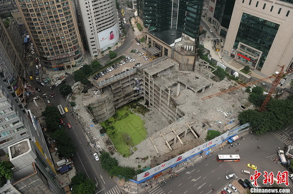 Chongqing : un vieux bâtiment de 8 étages retrouvé sous des fondations  (3)