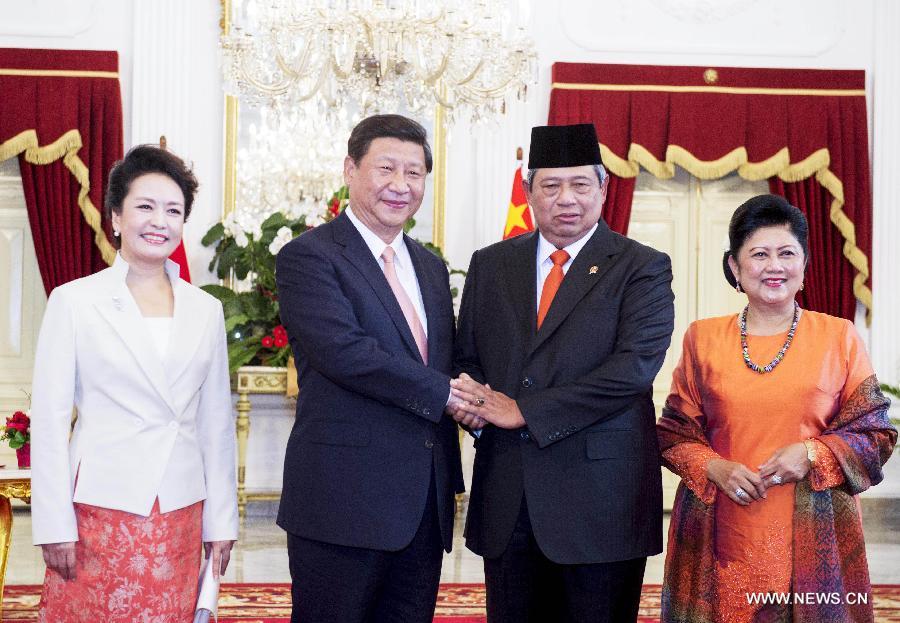 Entretiens entre le président chinois Xi Jinping et son homologue indonésien à Jakarta 