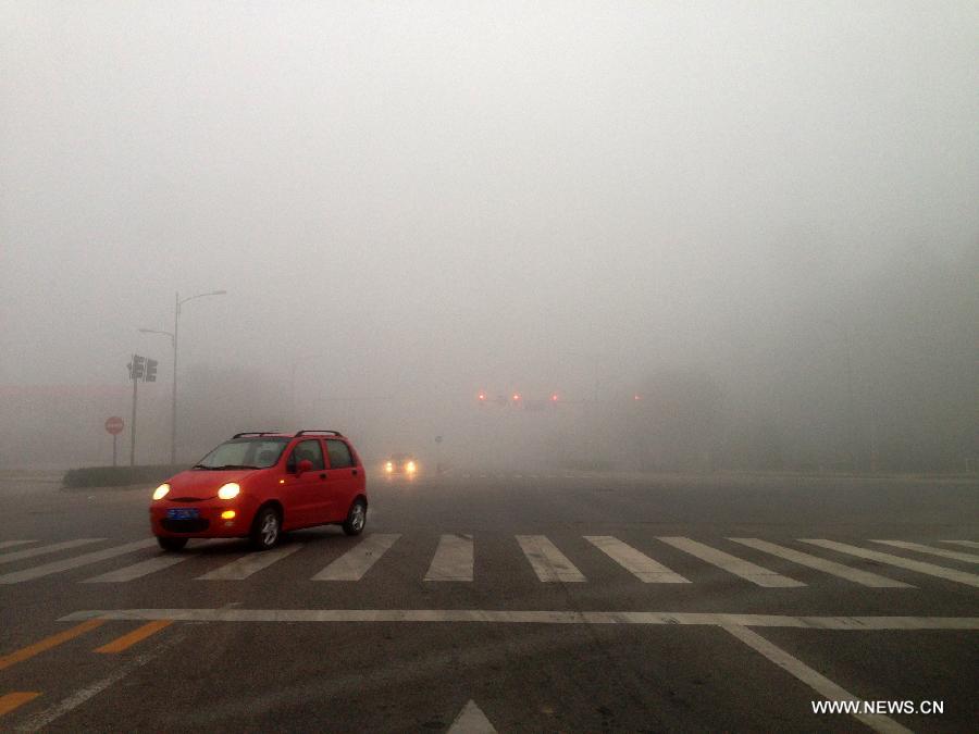 Chine : plusieurs autoroutes fermées en raison d'un brouillard épais (2)
