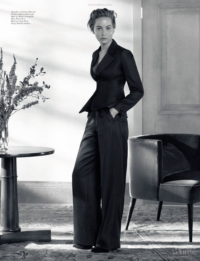 Jennifer Lawrence élégante en couverture de Dior Magazine (4)