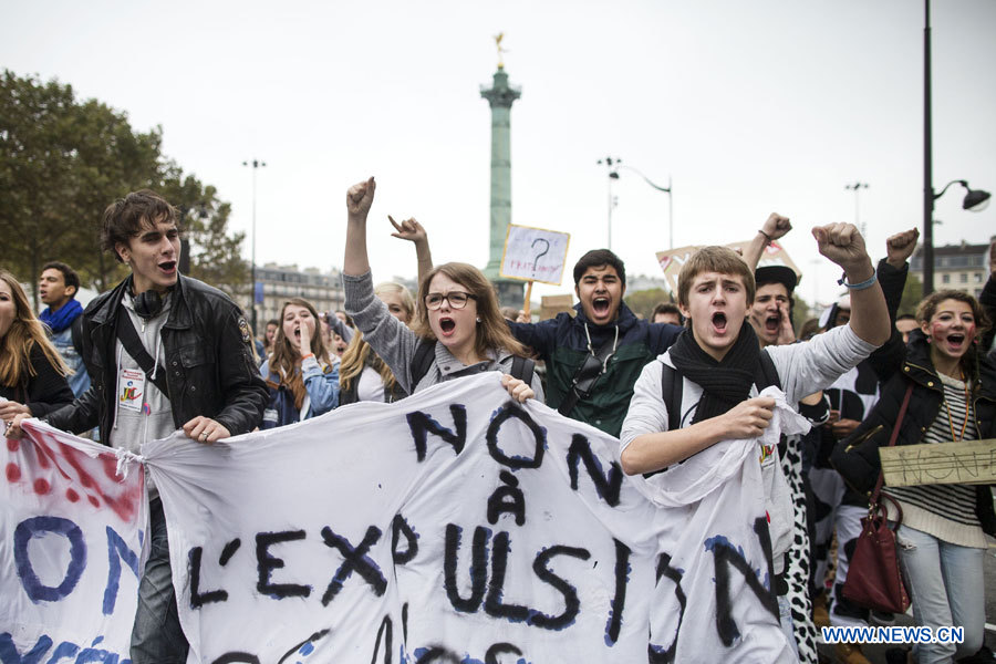 France : les lycéens continuent de manifester contre les expulsions de leurs camarades 