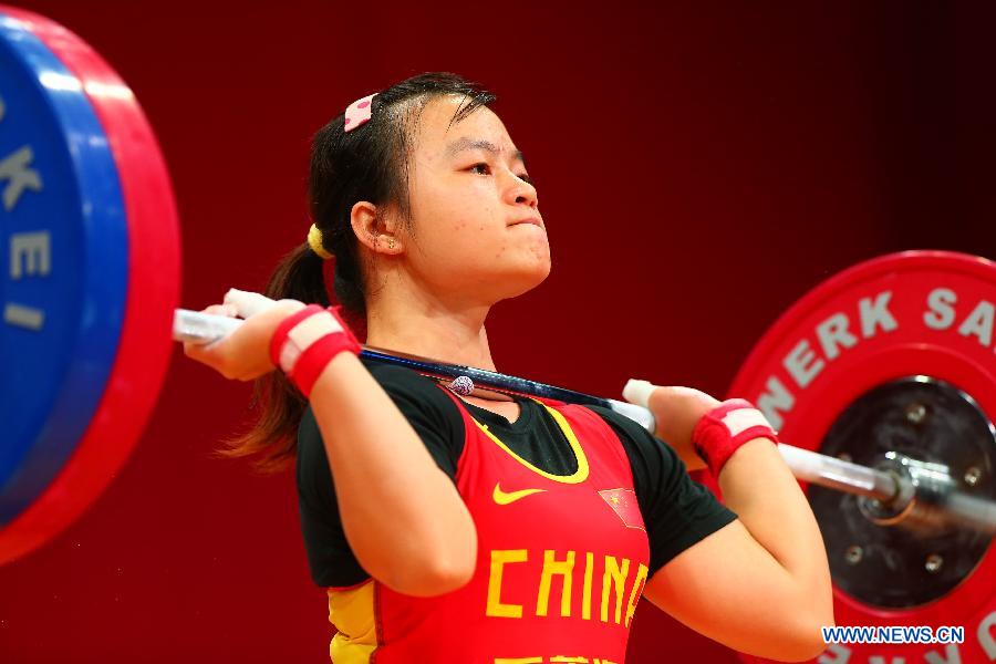 La Chinoise Li Yajun championne du monde d'haltérophilie de 53 kg  (3)