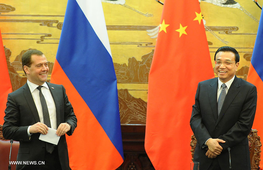Le PM chinois met l'accent sur les échanges culturels avec son homologue russe 