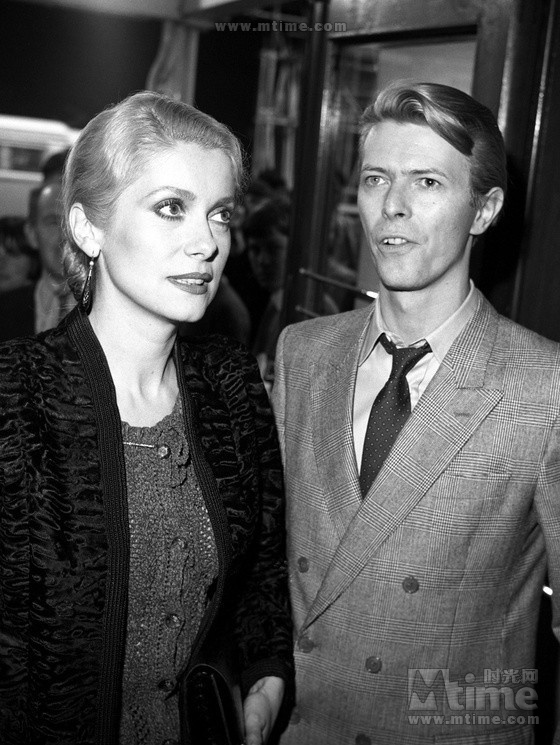 En 1986, Catherine Deneuve et le chanteur britannique David Bowie.