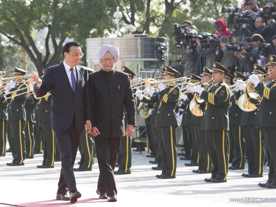 Le Premier ministre chinois s'entretient avec son homologue indien (4)