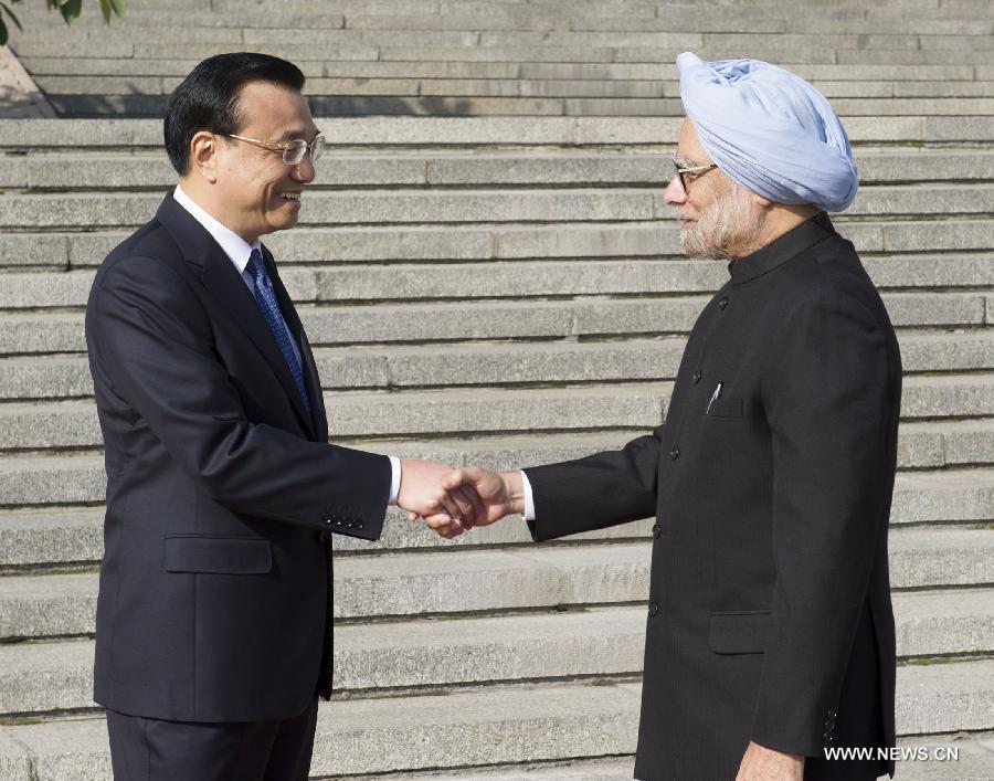 Le Premier ministre chinois s'entretient avec son homologue indien (3)