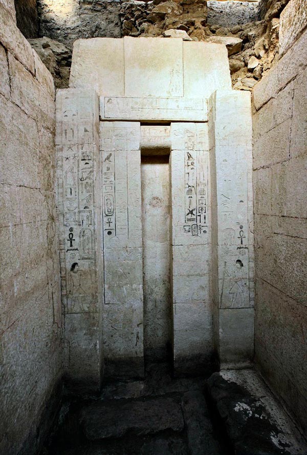 Découverte du tombeau d'un médecin royal vieux de 4 000 ans en Egypte (3)