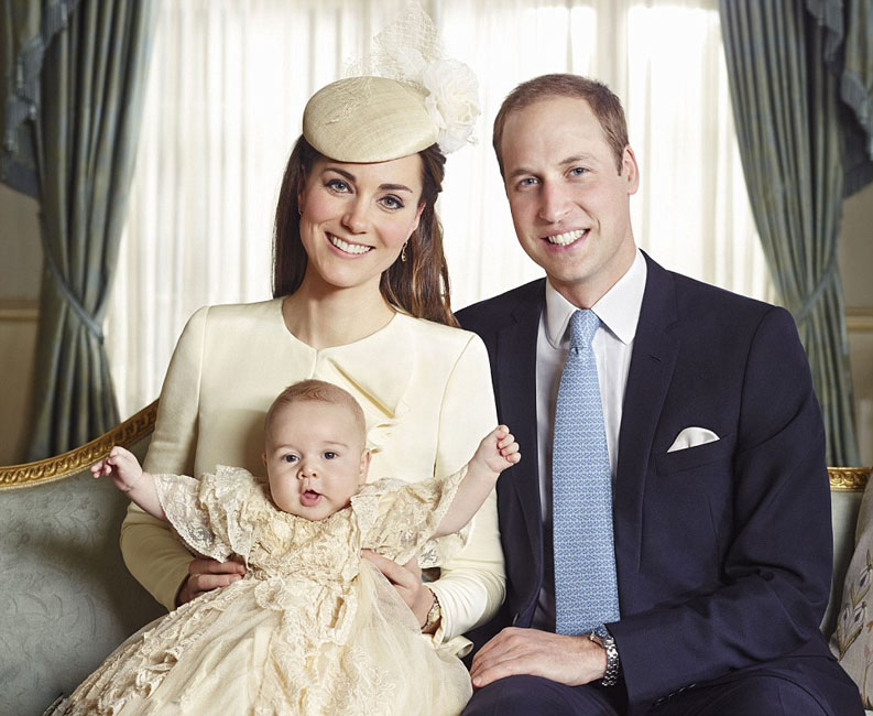 Les photos officielles de la famille royale avec George  (3)
