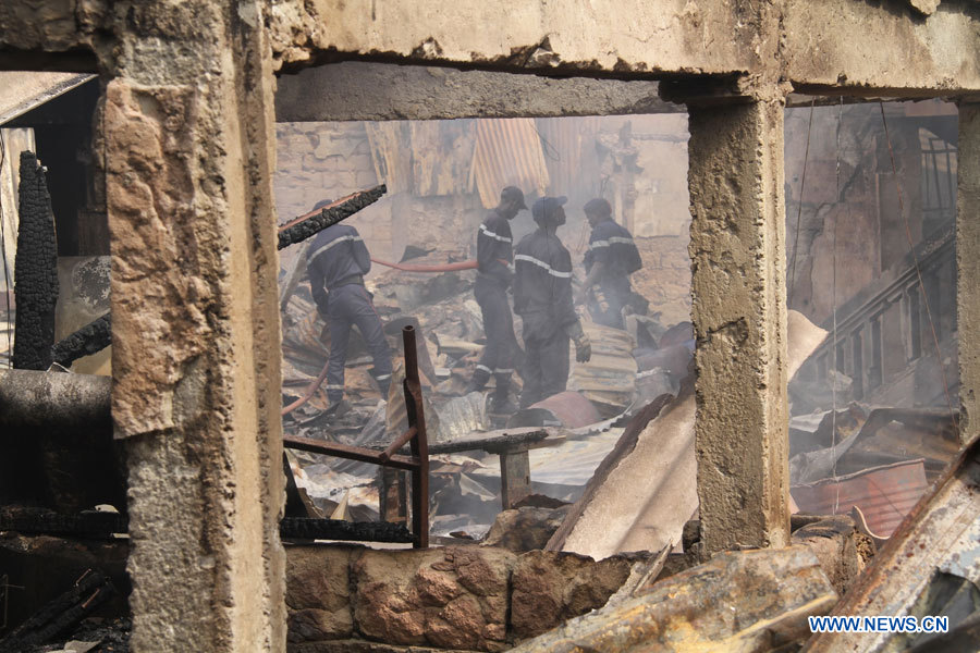 Sénégal : incendie du plus grand marché de Dakar (3)