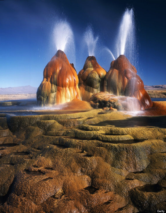 Le Fly Geyser, une étonnante fontaine naturelle au Nevada, États-Unis