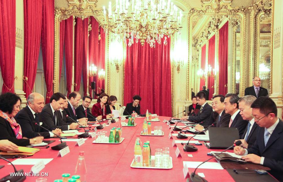 La Chine et la France renforceront davantage leur partenariat stratégique global (ministres des AE)