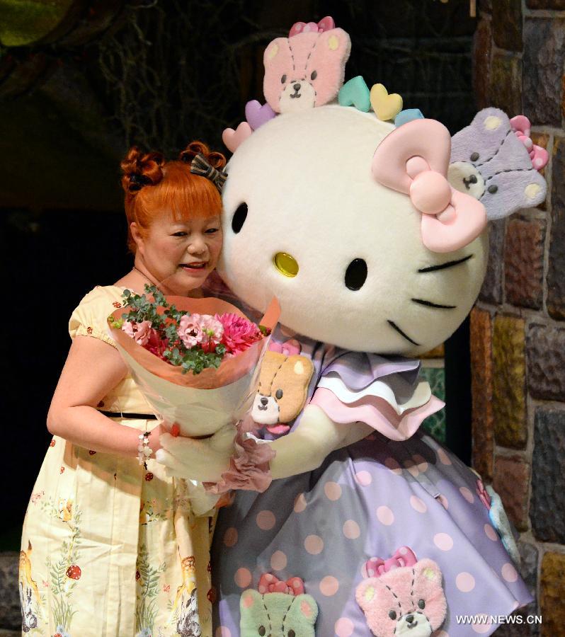 Tokyo: un bal pour le 40e anniversaire de Hello Kitty  (5)