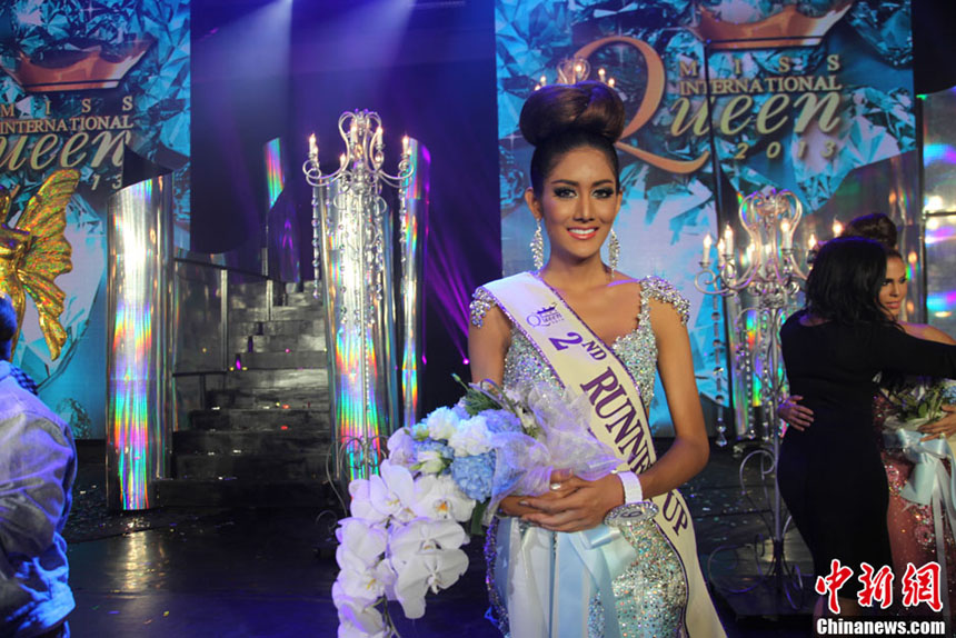 La deuxième dauphine du concours de beauté Miss International Queen 2013, Nethnapada Kanrayanon. (Photo : Chinanews/Yu Xianlun)