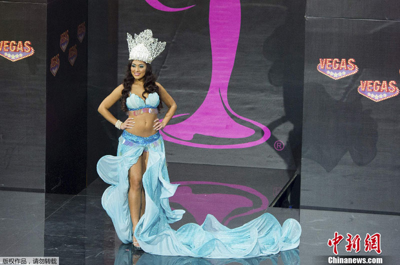 Les candidates de Miss Univers 2013 en costumes nationaux (8)