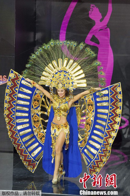 Les candidates de Miss Univers 2013 en costumes nationaux (4)