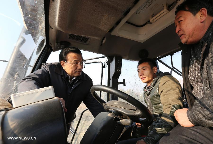 Li Keqiang appelle à une réforme rurale globale (2)