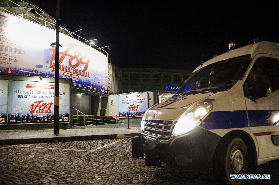 Paris : explosion accidentelle au Palais des sports, au moins 15 blessés, dont 5 graves 
