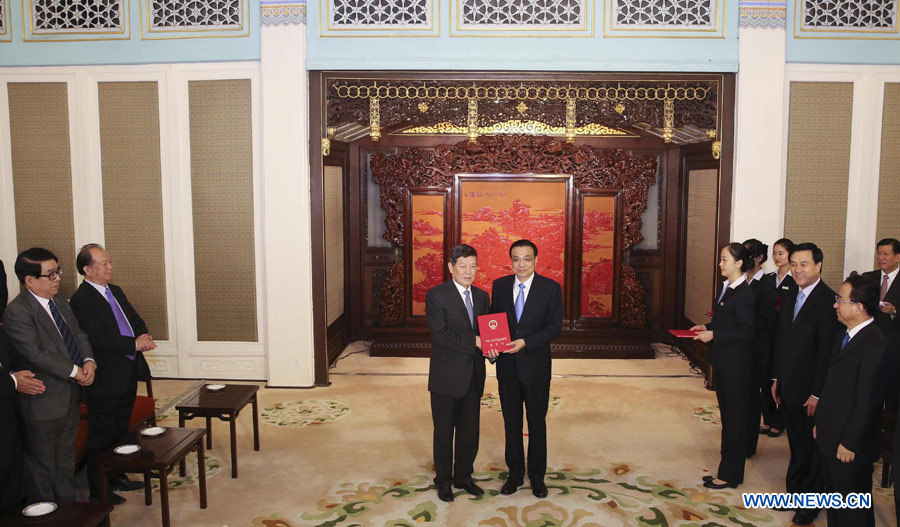 Le PM chinois souligne le rôle des consultants du gouvernement dans l'élaboration des politiques (2)