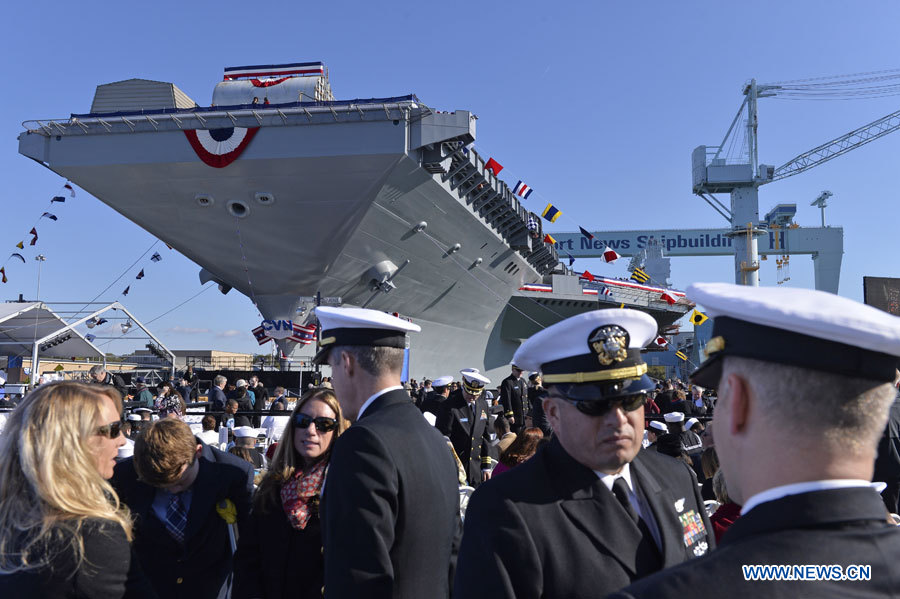 L'US Navy lance un nouveau porte-avions (4)