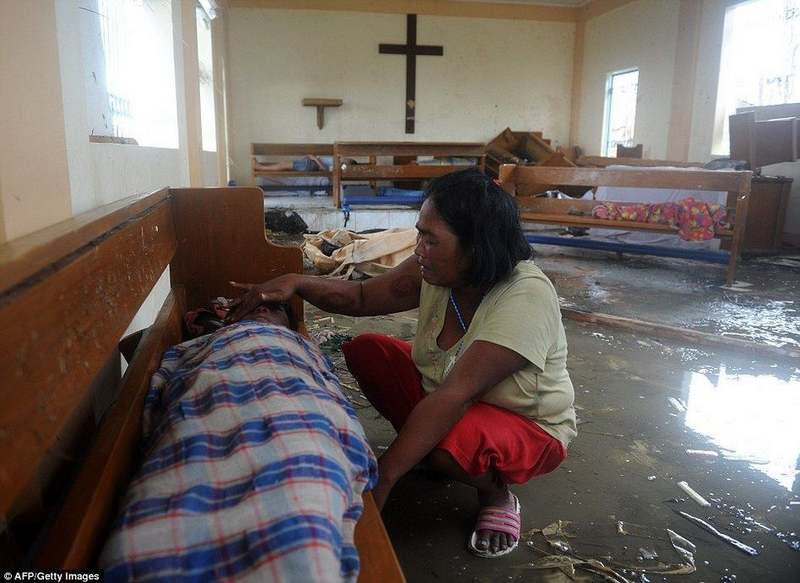 En images : les Philippines ravagées par le typhon Haiyan (21)