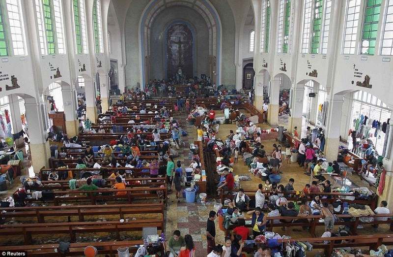 En images : les Philippines ravagées par le typhon Haiyan (18)