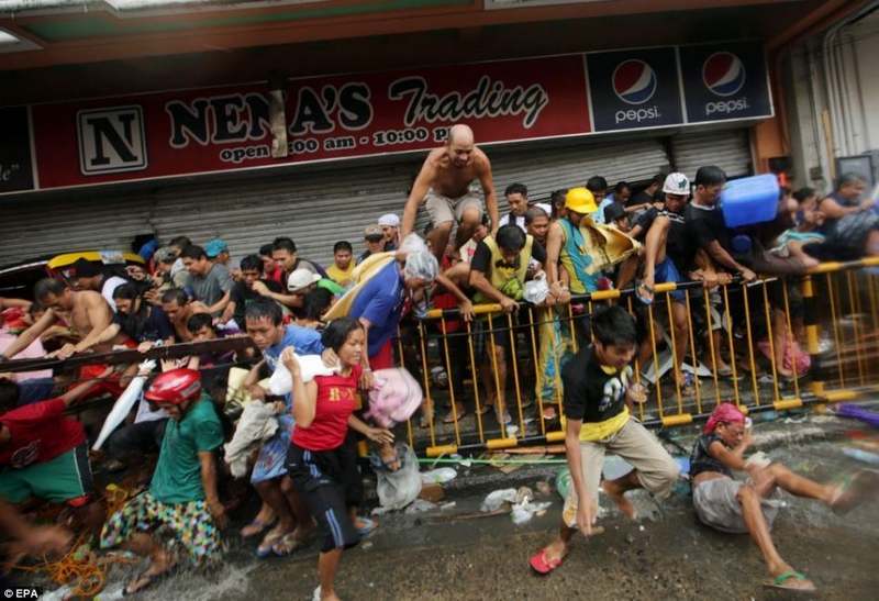 En images : les Philippines ravagées par le typhon Haiyan (2)