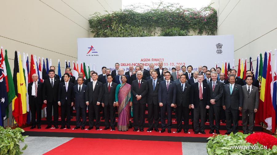 Ouverture de la réunion Asie-Europe à New Delhi, condoléances aux victimes du typhon aux Philippines