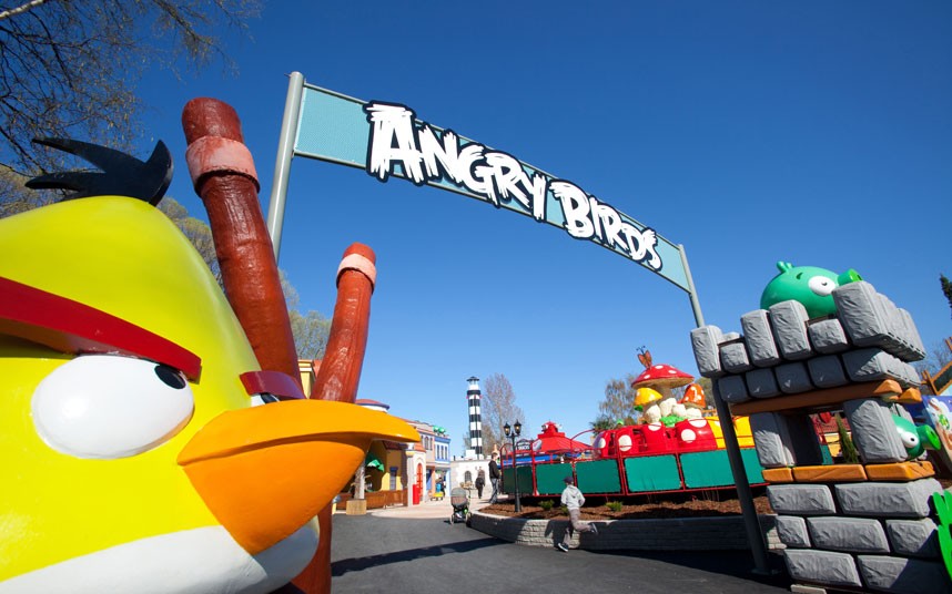 Un parc d'attractions Angry Birds en Finlande.