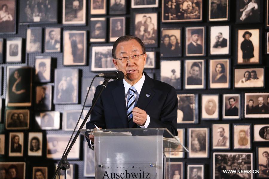 Le chef de l'ONU visite l'ancien camp de concentration d'Auschwitz en Pologne (2)